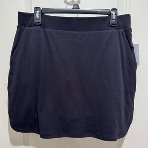 Croft & Barrow Black Skort NWT